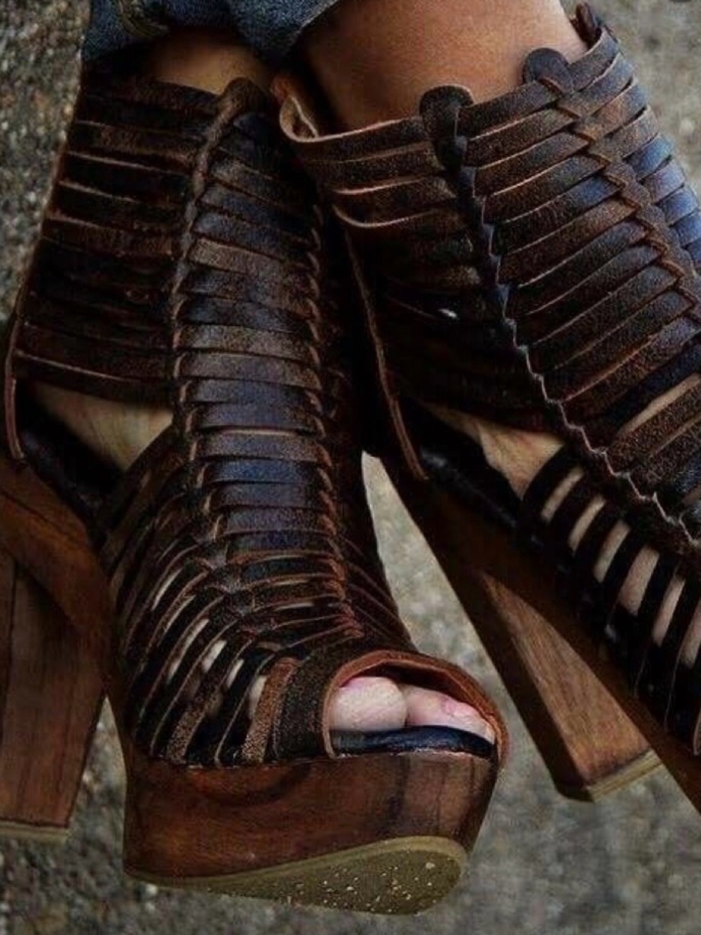 Sbicca Dark Brown Woven Platform Sandals